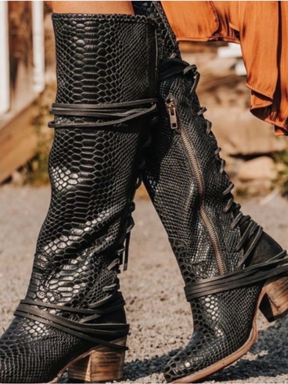 Freebird “Coal” Black Snake. Size 10 Gently worn only two times. Like new!